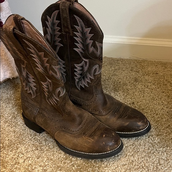 Ariat Sz 6.5 Leather Cowboy Boot - Picture 2 of 4